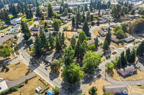 1526 Harrington Avenue NE Renton WA 98056