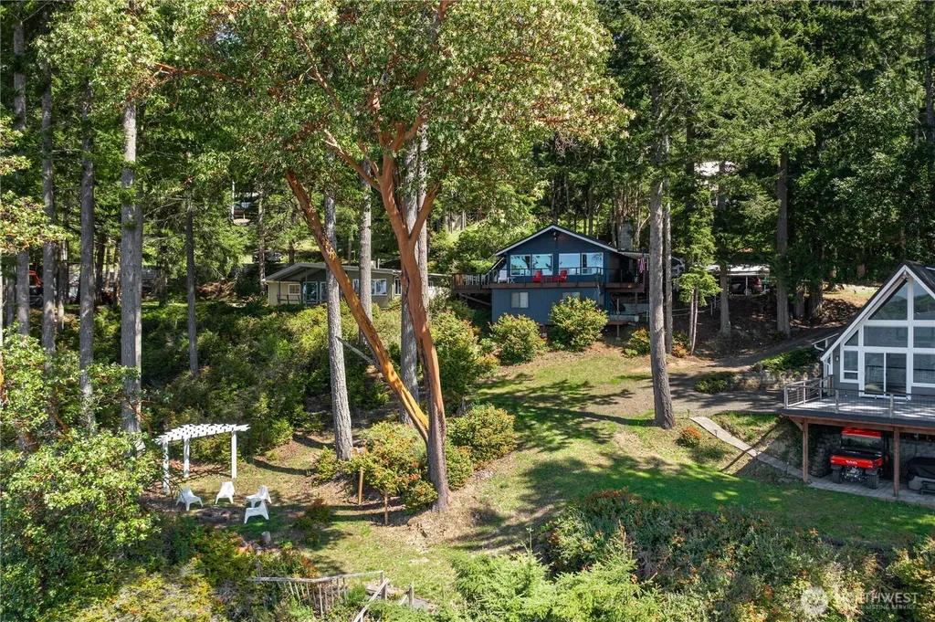 108 Herron Lane NW Lakebay WA 98349