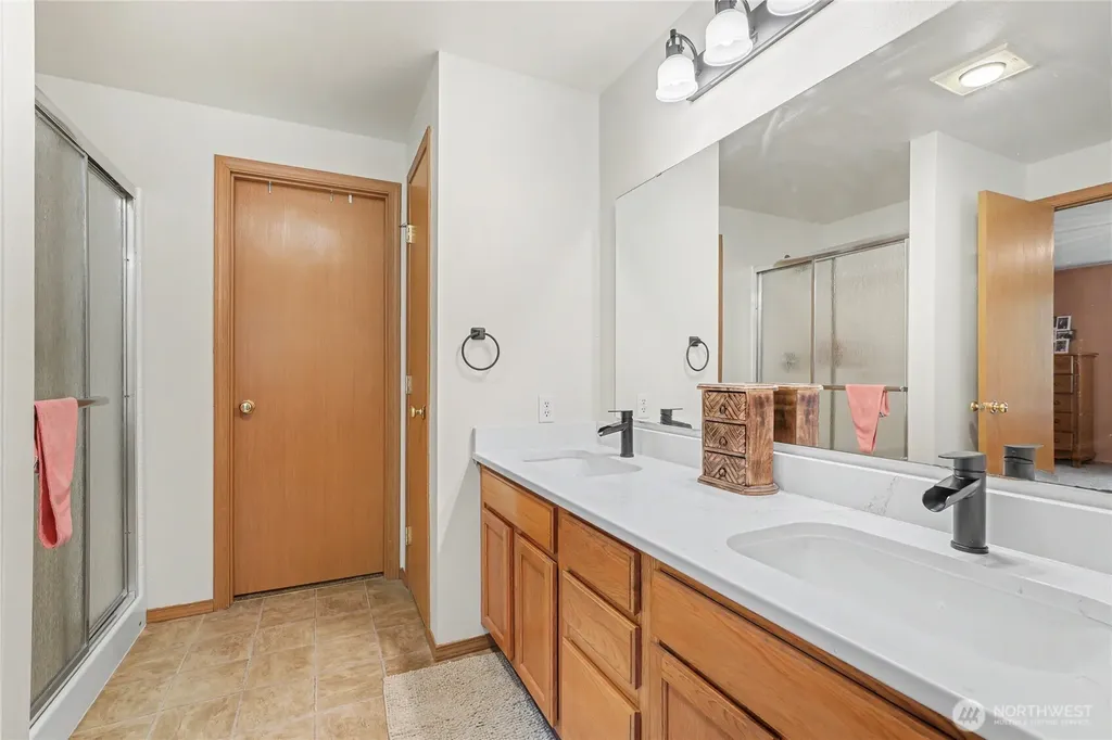 37726 34th Avenue E Roy WA 98580