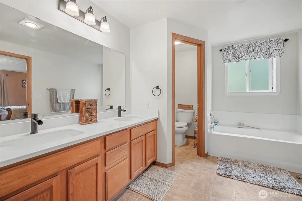 37726 34th Avenue E Roy WA 98580