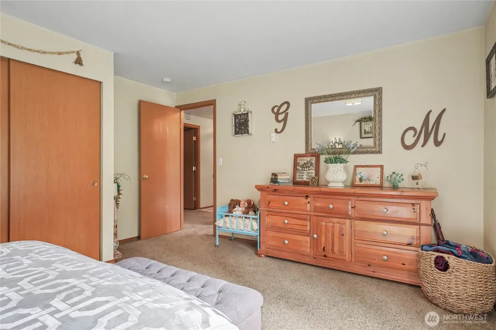 37726 34th Avenue E Roy WA 98580