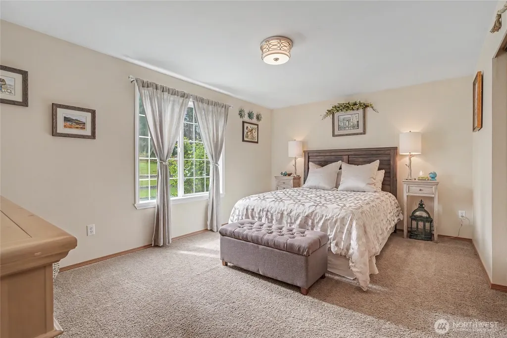 37726 34th Avenue E Roy WA 98580
