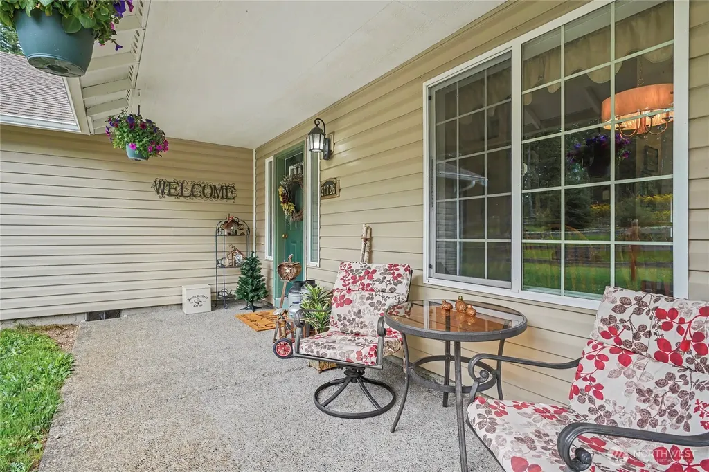 37726 34th Avenue E Roy WA 98580