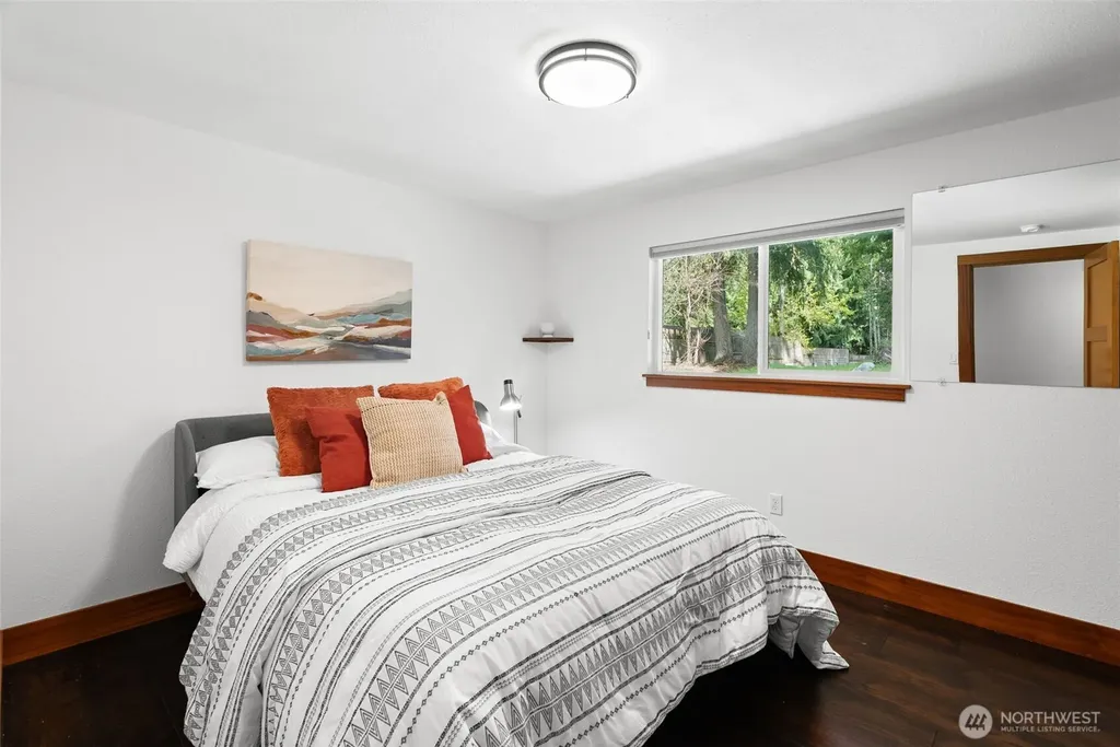 27495 Parcells Road NE Kingston WA 98346