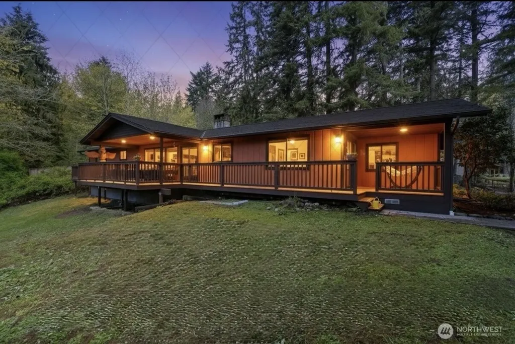 27495 Parcells Road NE Kingston WA 98346