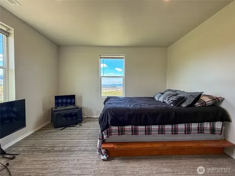 6996 Highway 155 Omak WA 98841