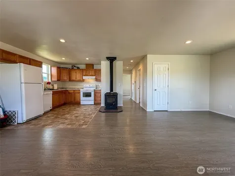 6996 Highway 155 Omak WA 98841