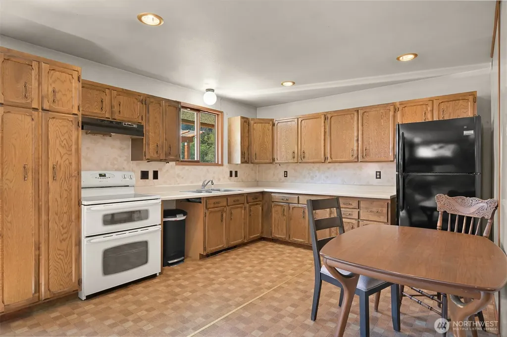 371 Lakeside Drive Sedro Woolley WA 98284