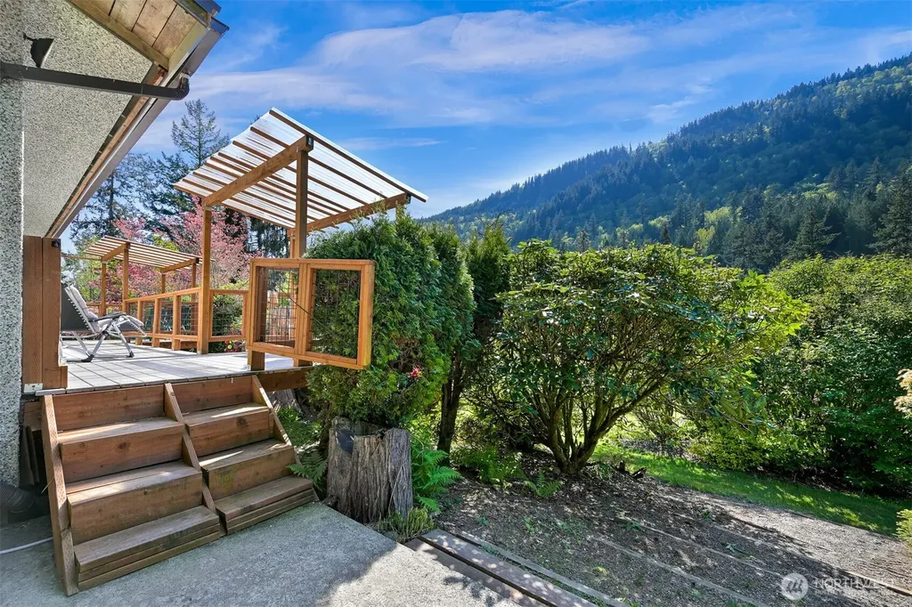 371 Lakeside Drive Sedro Woolley WA 98284