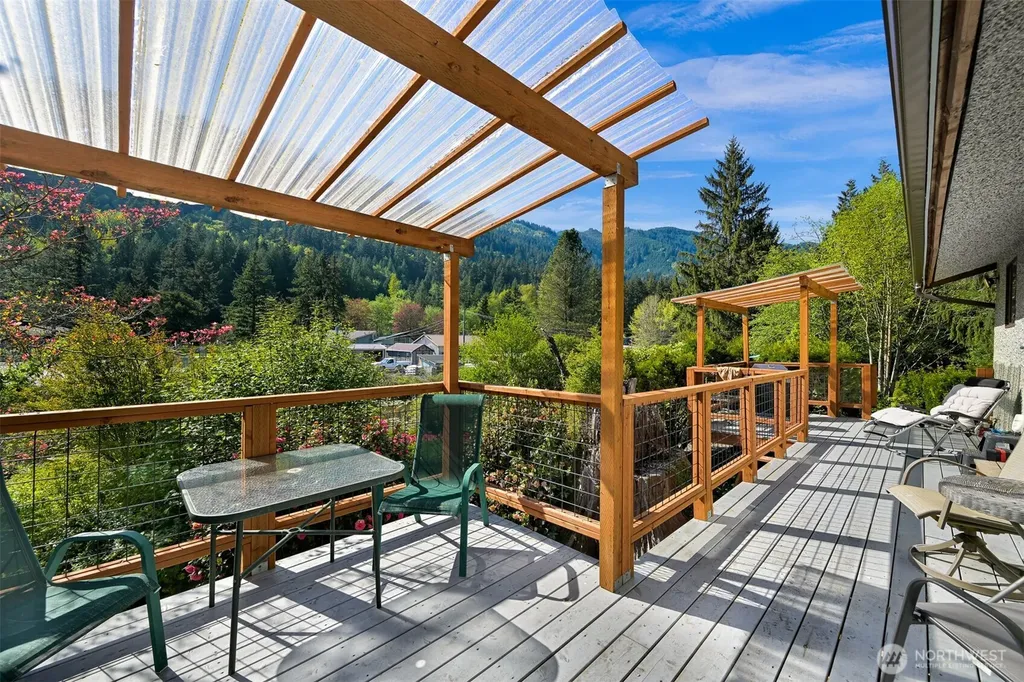 371 Lakeside Drive Sedro Woolley WA 98284