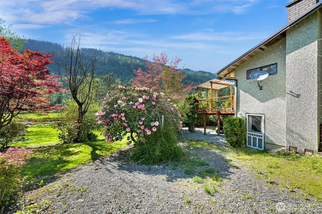 371 Lakeside Drive Sedro Woolley WA 98284