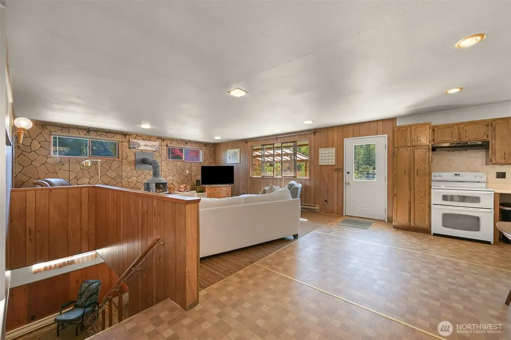 371 Lakeside Drive Sedro Woolley WA 98284