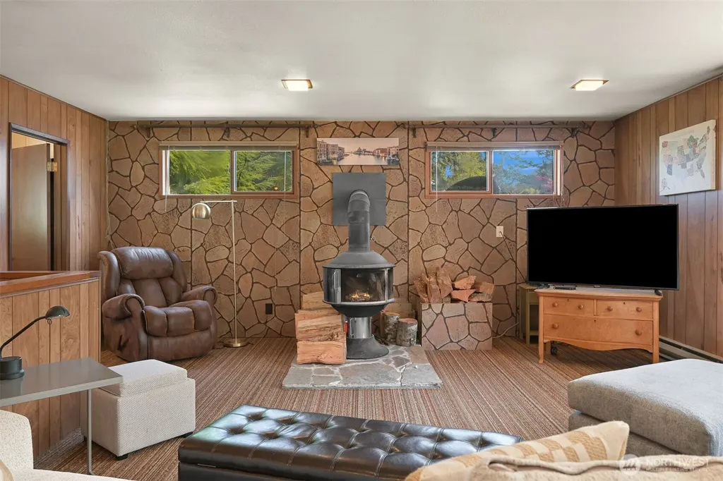 371 Lakeside Drive Sedro Woolley WA 98284