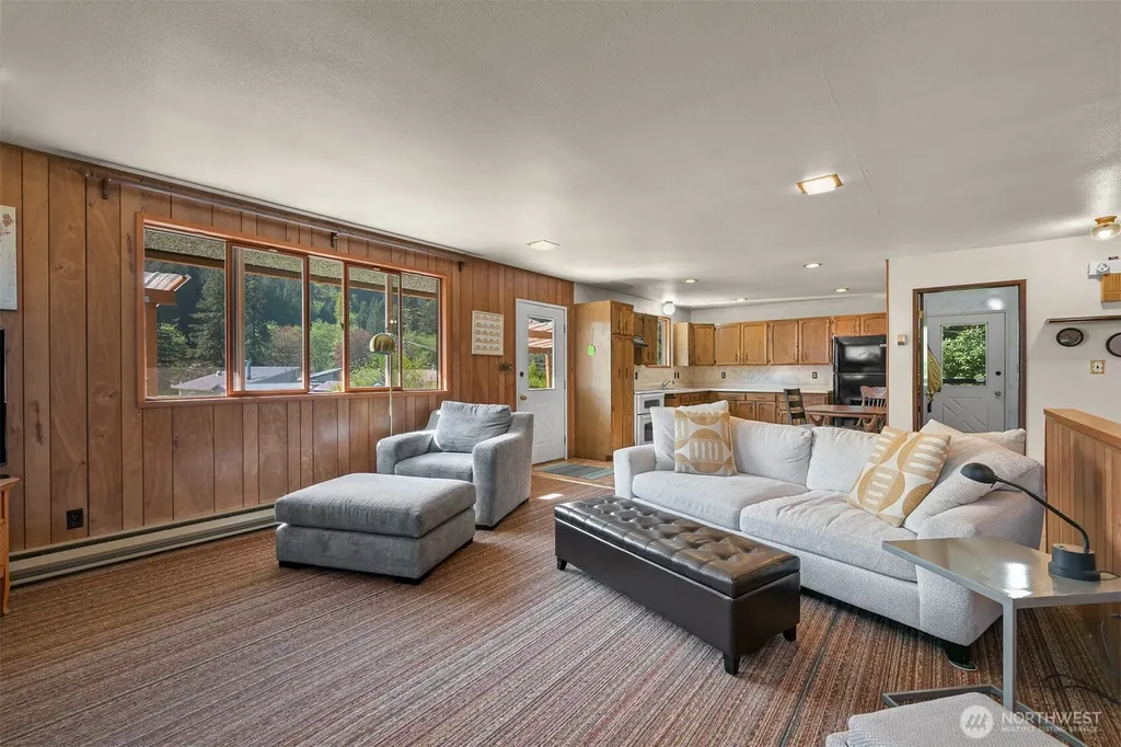 371 Lakeside Drive Sedro Woolley WA 98284