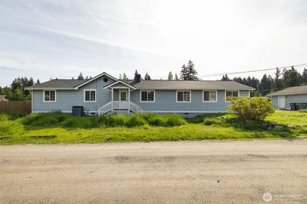2595 Griffiths Lane SE Port Orchard WA 98366