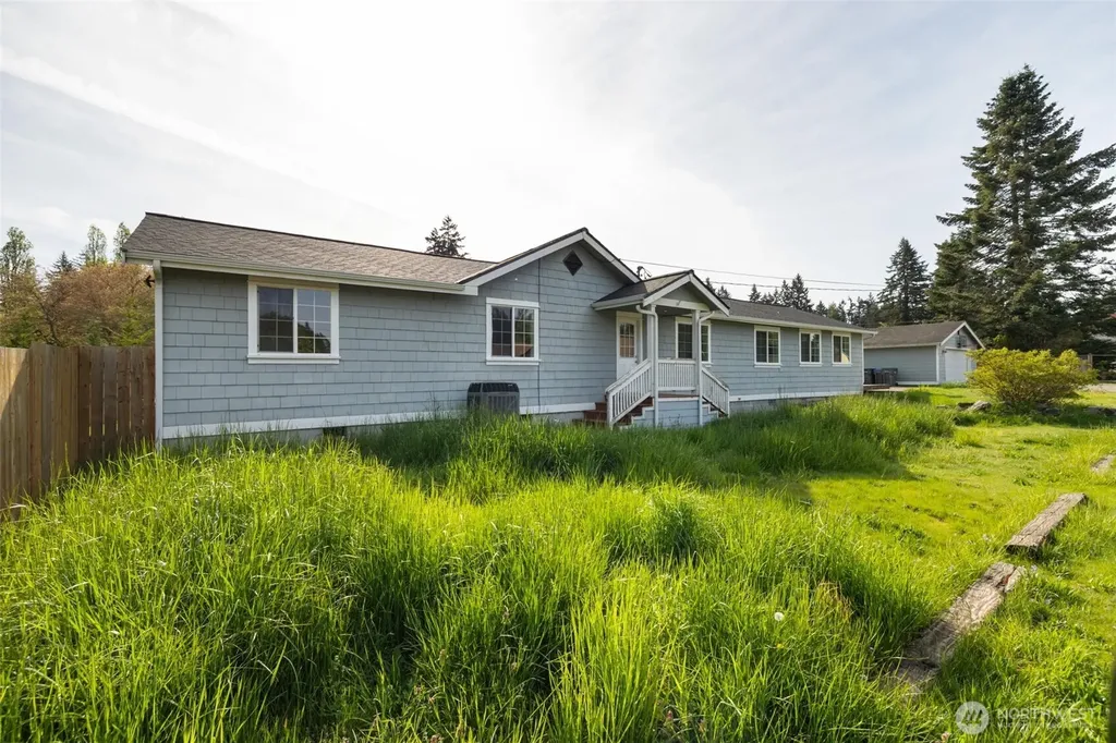 2595 Griffiths Lane SE Port Orchard WA 98366