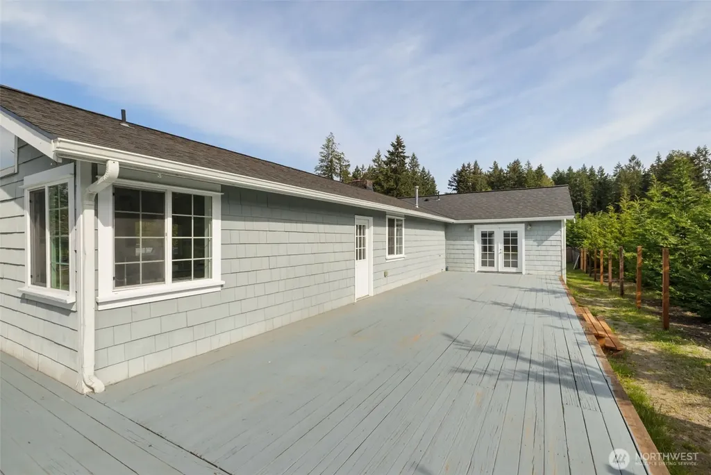 2595 Griffiths Lane SE Port Orchard WA 98366