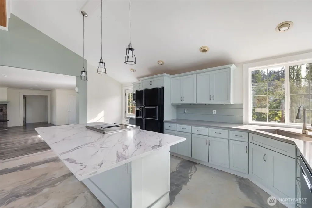 2595 Griffiths Lane SE Port Orchard WA 98366