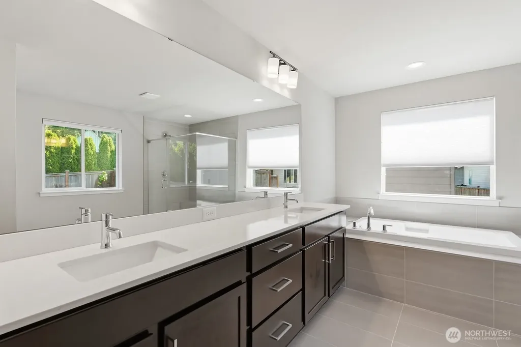 2466 NE Athlon Court Poulsbo WA 98370