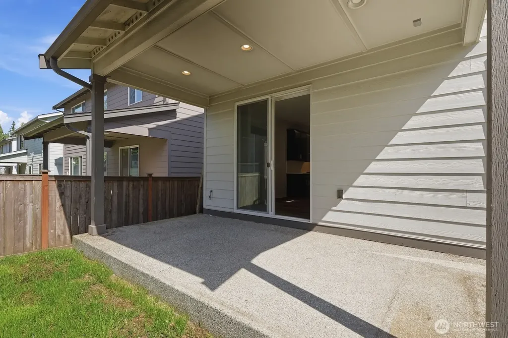 2466 NE Athlon Court Poulsbo WA 98370