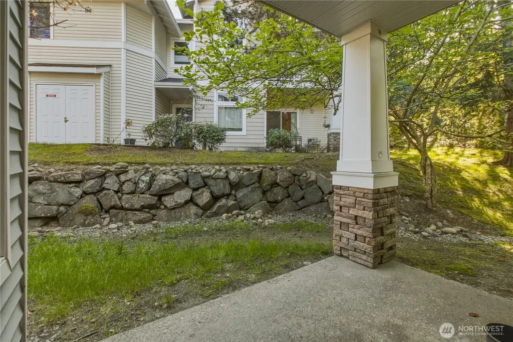 21917 42nd Avenue S Kent WA 98032