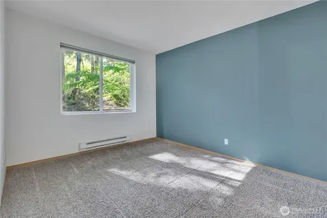 21917 42nd Avenue S Kent WA 98032