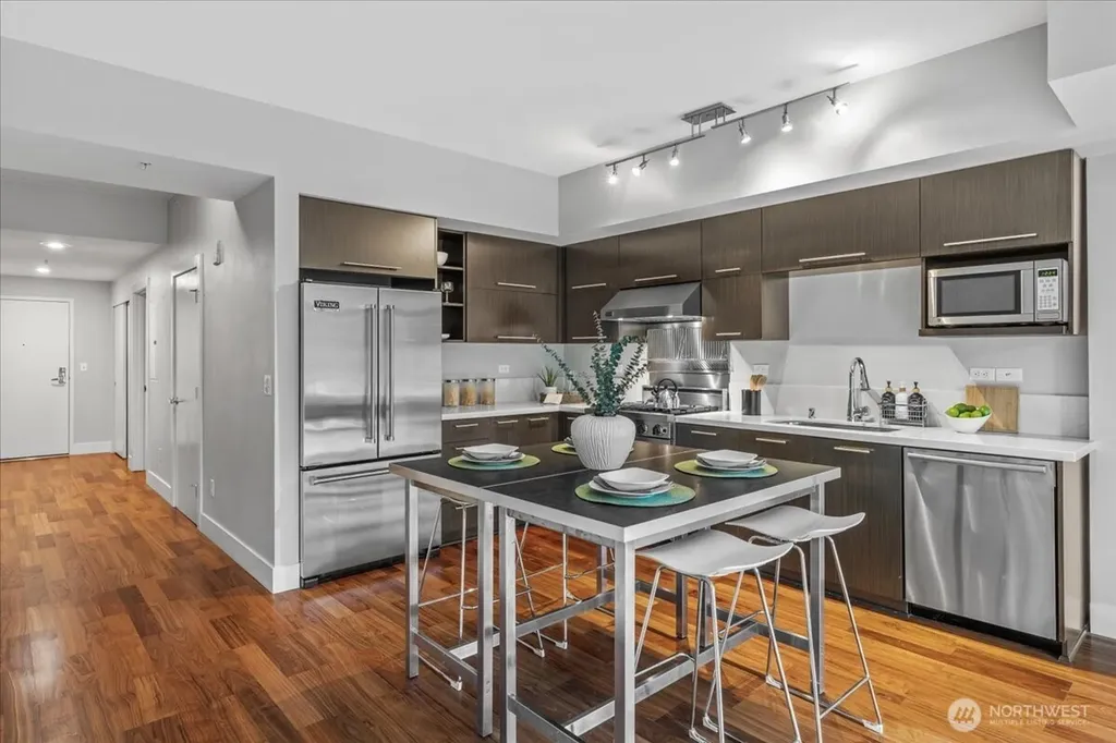 2911 2nd Avenue Seattle WA 98121