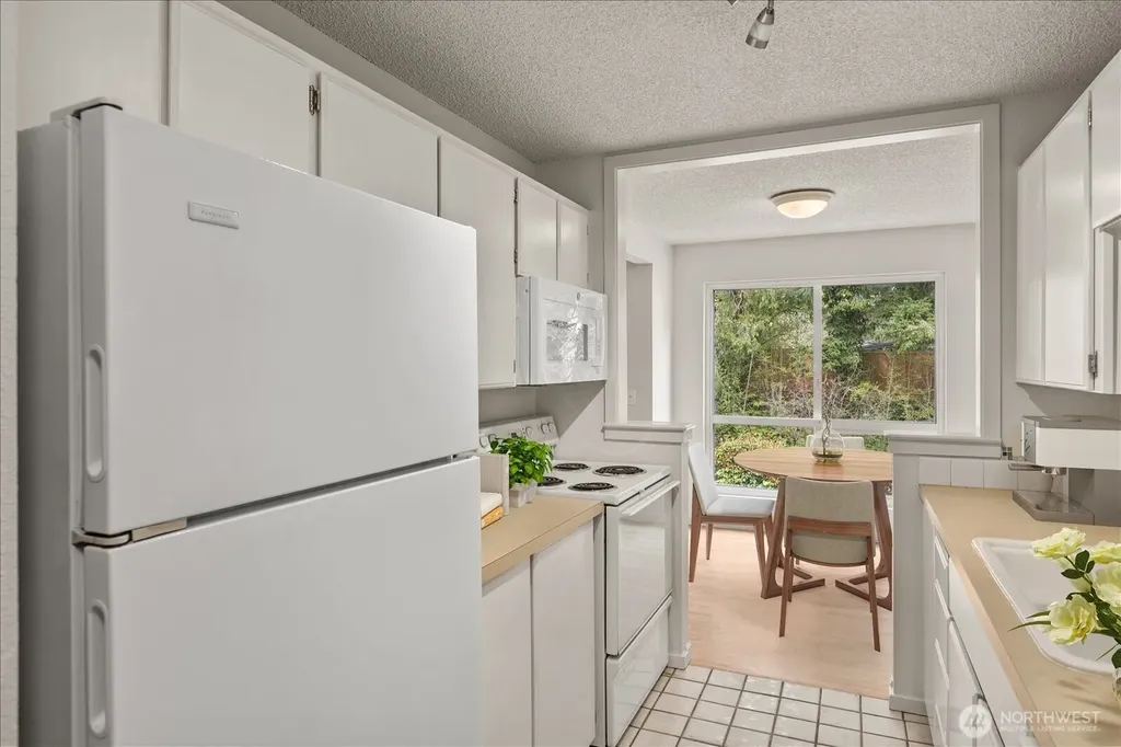 12631 NE 9th Place Bellevue WA 98005