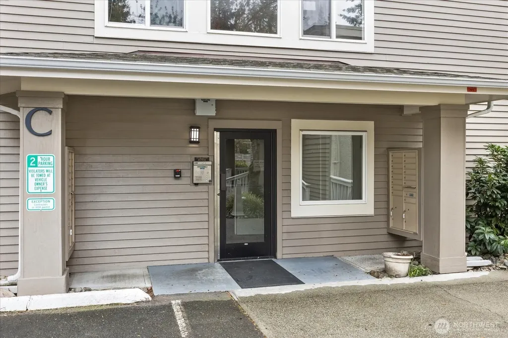 12631 NE 9th Place Bellevue WA 98005