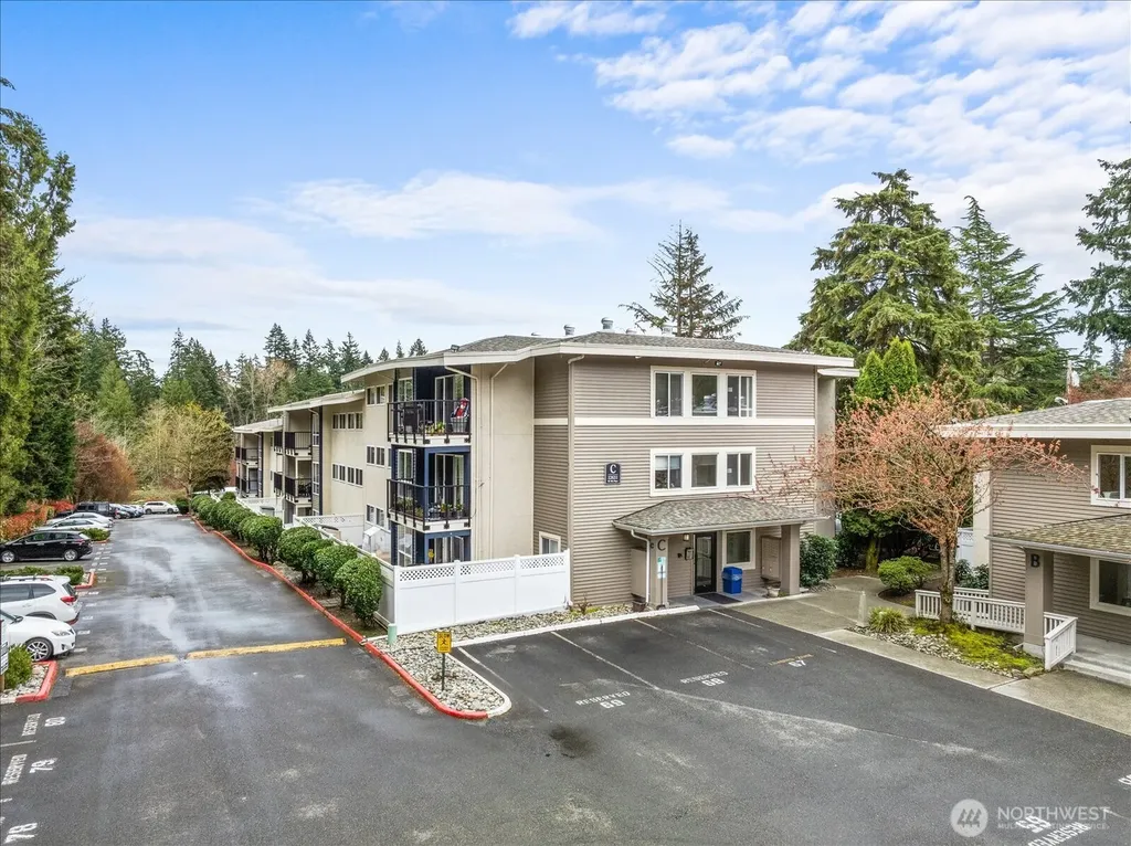 12631 NE 9th Place Bellevue WA 98005
