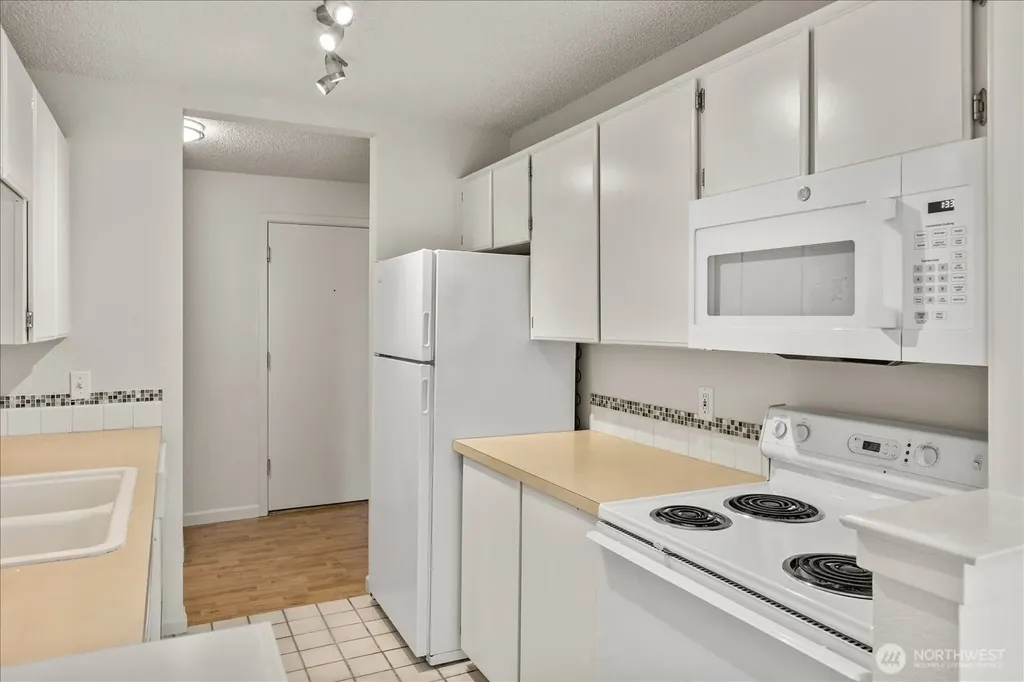 12631 NE 9th Place Bellevue WA 98005