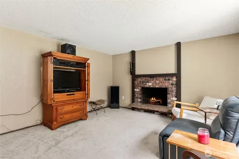 27404 93rd Ave Court E Graham WA 98338