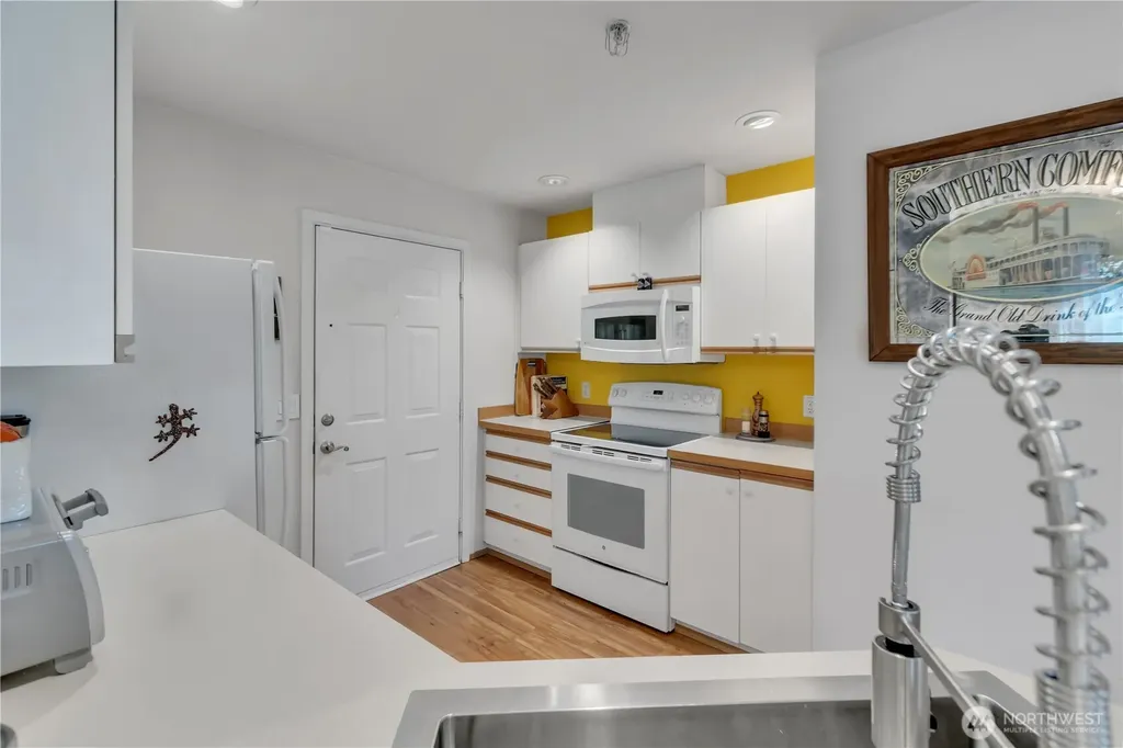 23311 59th Place S Kent WA 98032