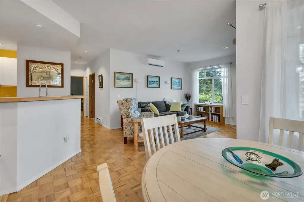 23311 59th Place S Kent WA 98032