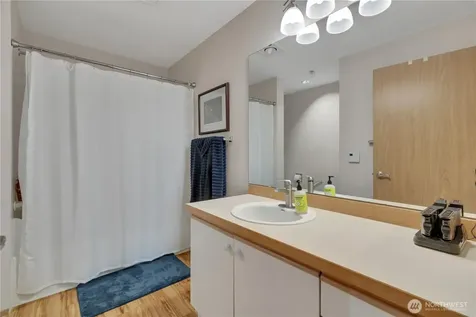 23311 59th Place S Kent WA 98032