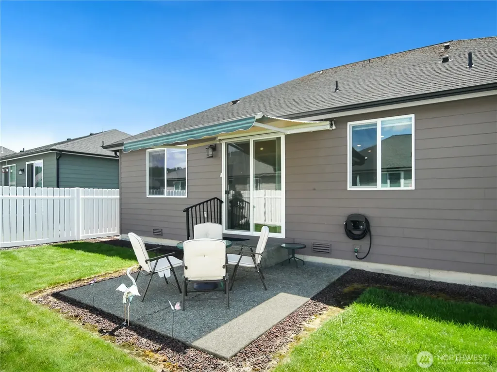 111 Cherry Lane SW Orting WA 98360