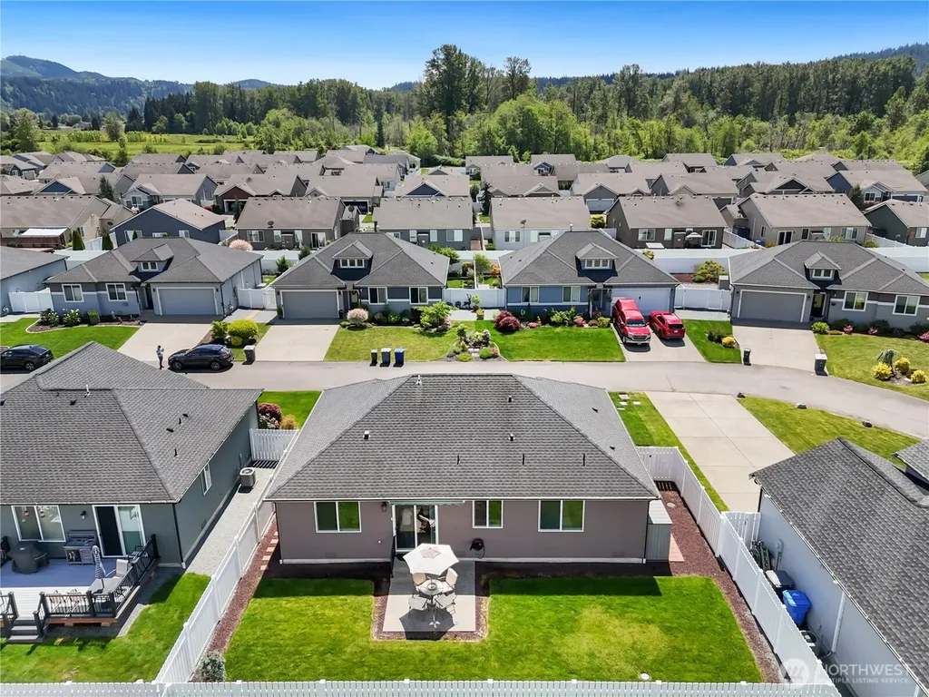 111 Cherry Lane SW Orting WA 98360
