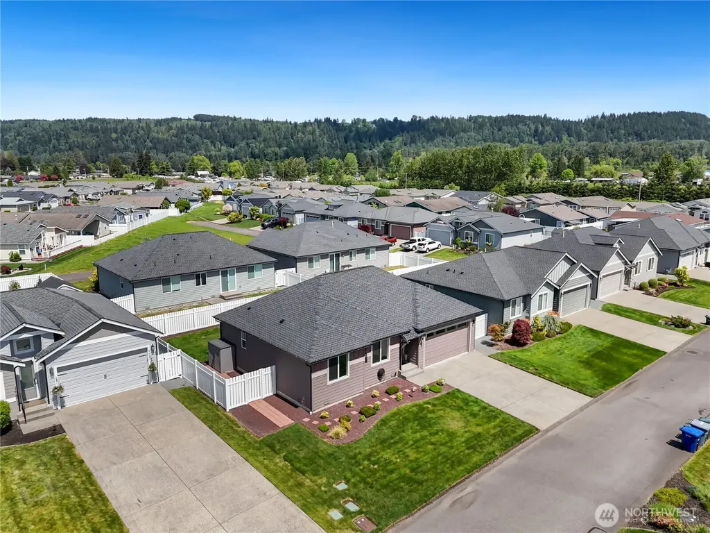 111 Cherry Lane SW Orting WA 98360