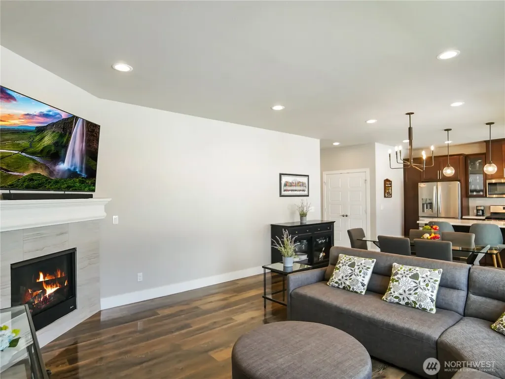 111 Cherry Lane SW Orting WA 98360