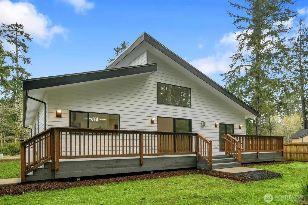 159 Duck Lake Drive SE Ocean Shores WA 98569