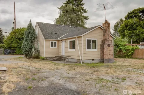 2618 30th Avenue E Tacoma WA 98443
