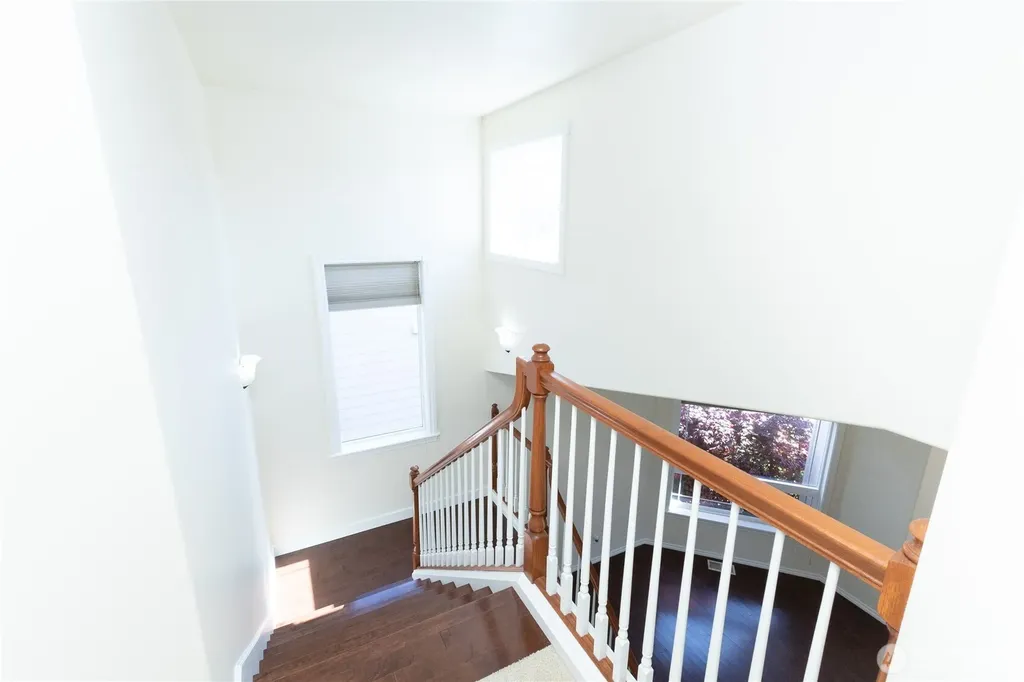 11816 240th Place Kent WA 98030