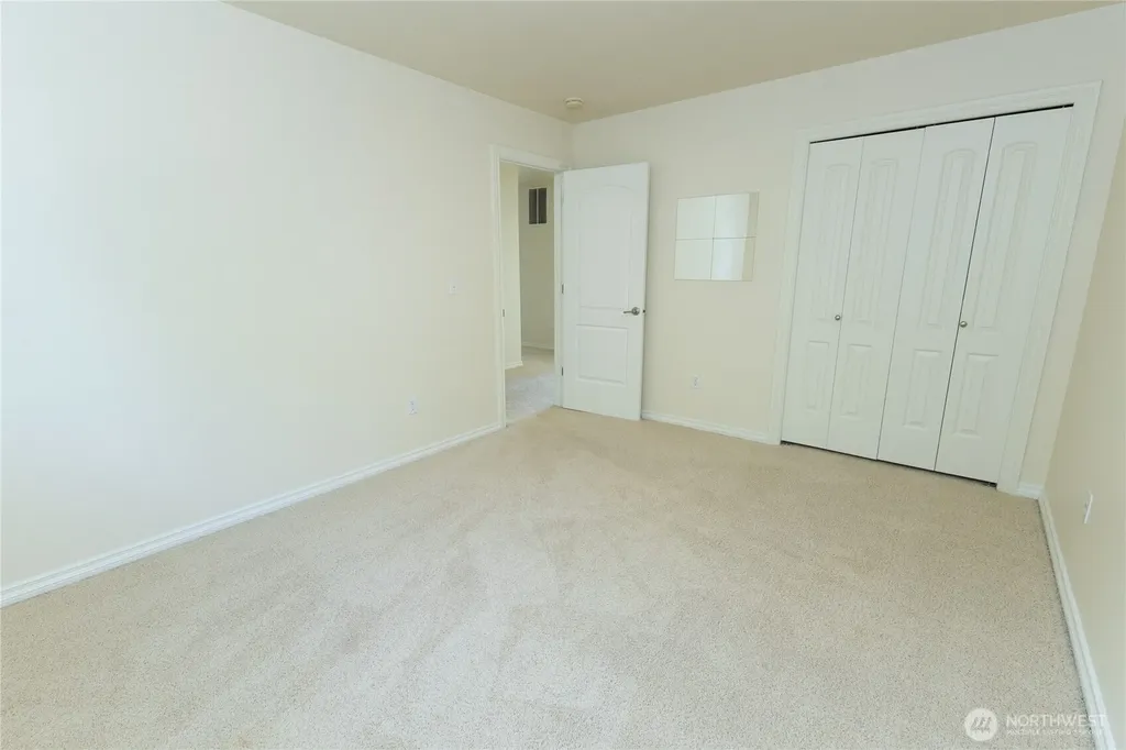 11816 240th Place Kent WA 98030