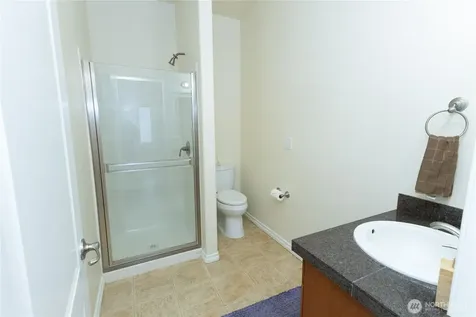11816 240th Place Kent WA 98030
