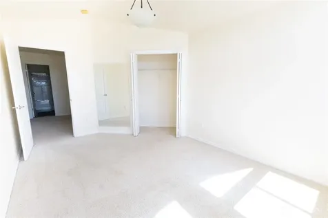 11816 240th Place Kent WA 98030