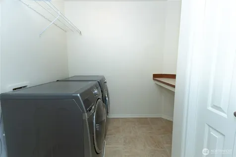 11816 240th Place Kent WA 98030