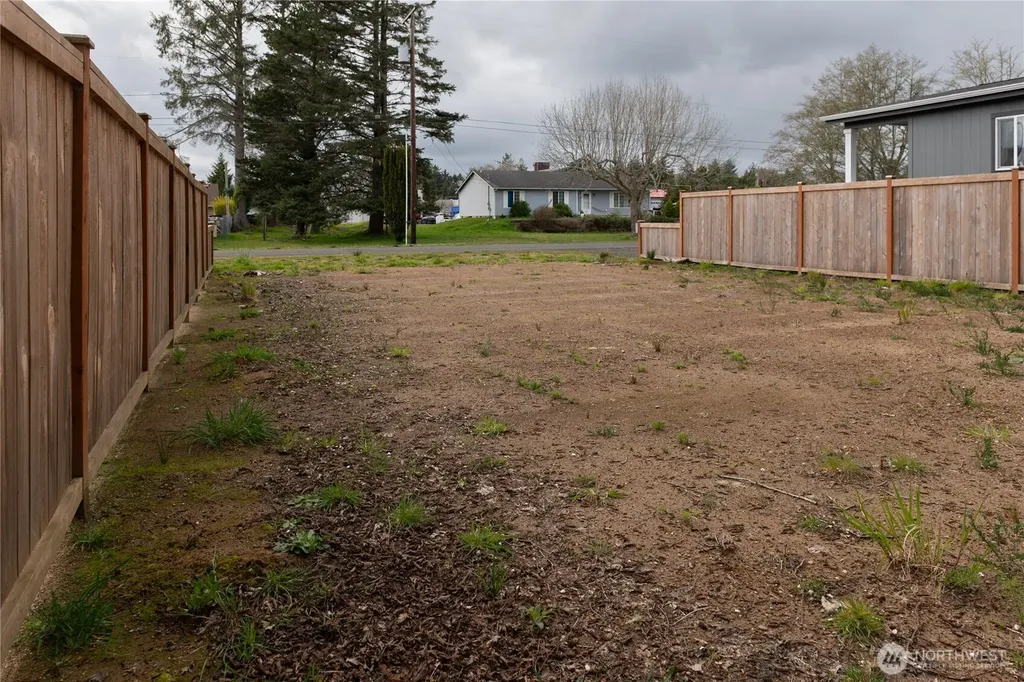 606 N 2nd Street Westport WA 98595