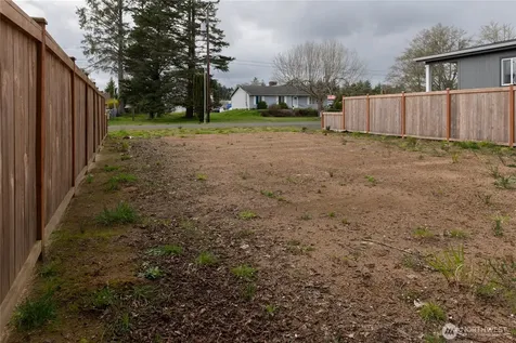 606 N 2nd Street Westport WA 98595