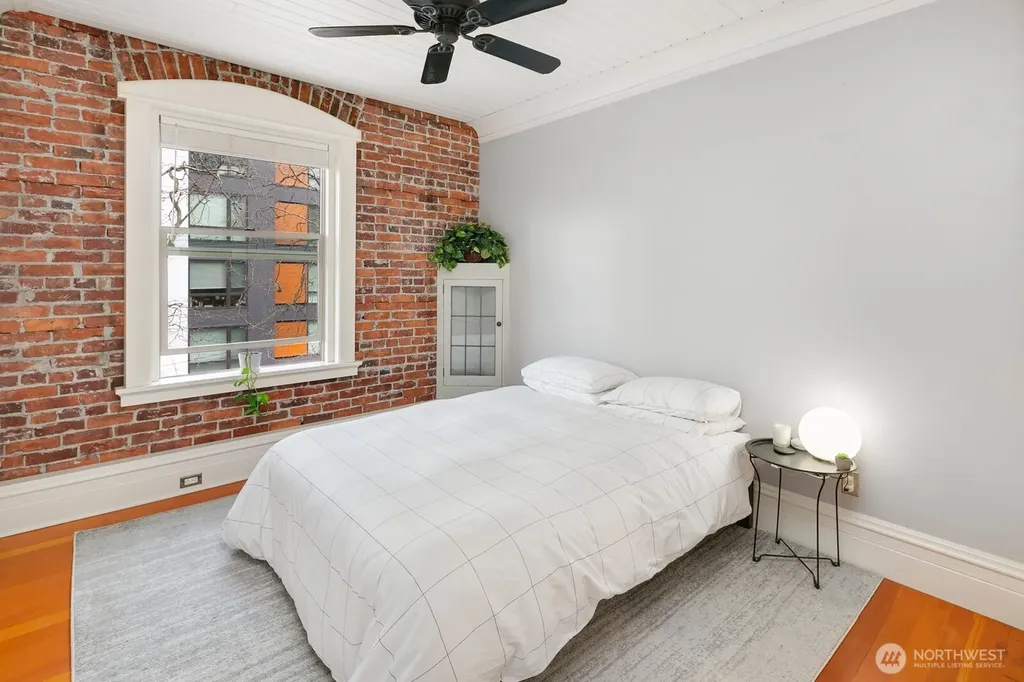 7 Harrison Street Seattle WA 98109