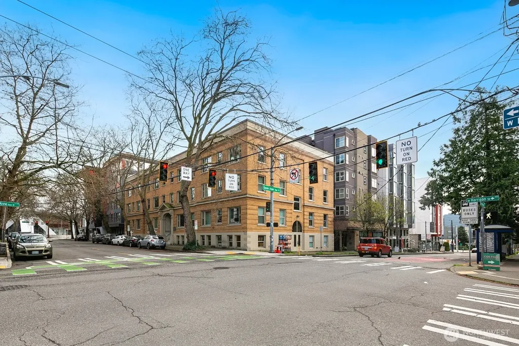 7 Harrison Street Seattle WA 98109